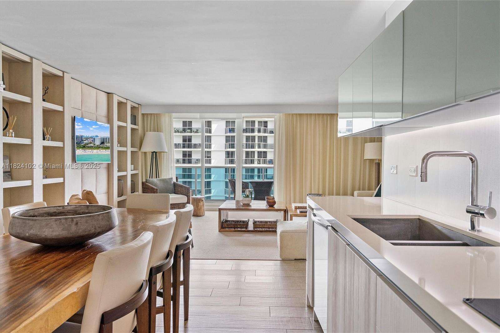 1 Hotel & Homes Unit #1415 | Picture 11