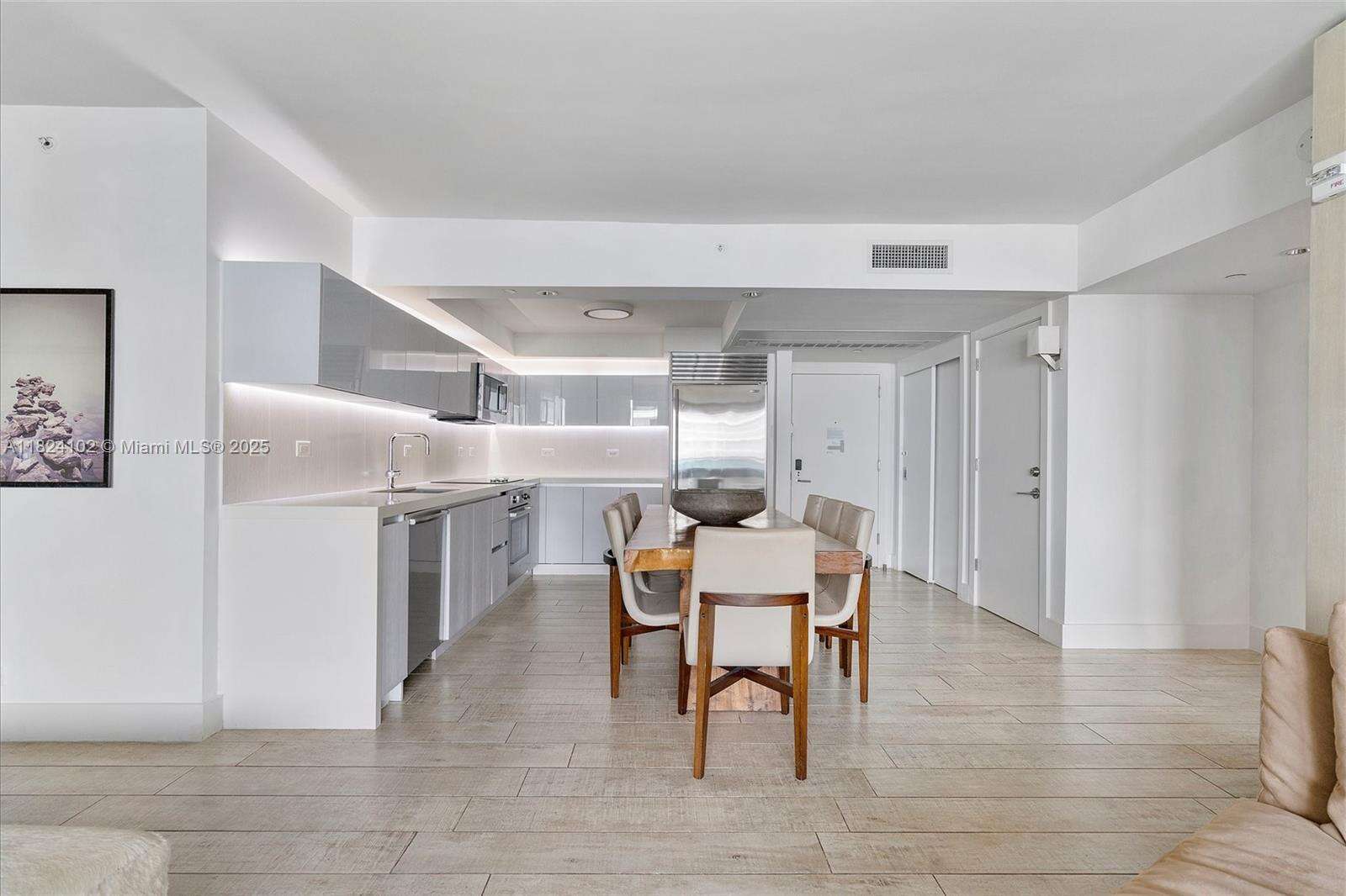 1 Hotel & Homes Unit #1415 | Picture 14