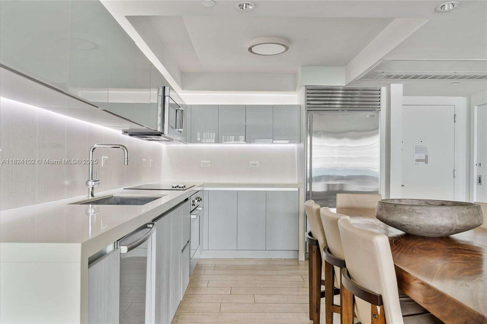 1 Hotel & Homes Unit #1415 | Picture 15