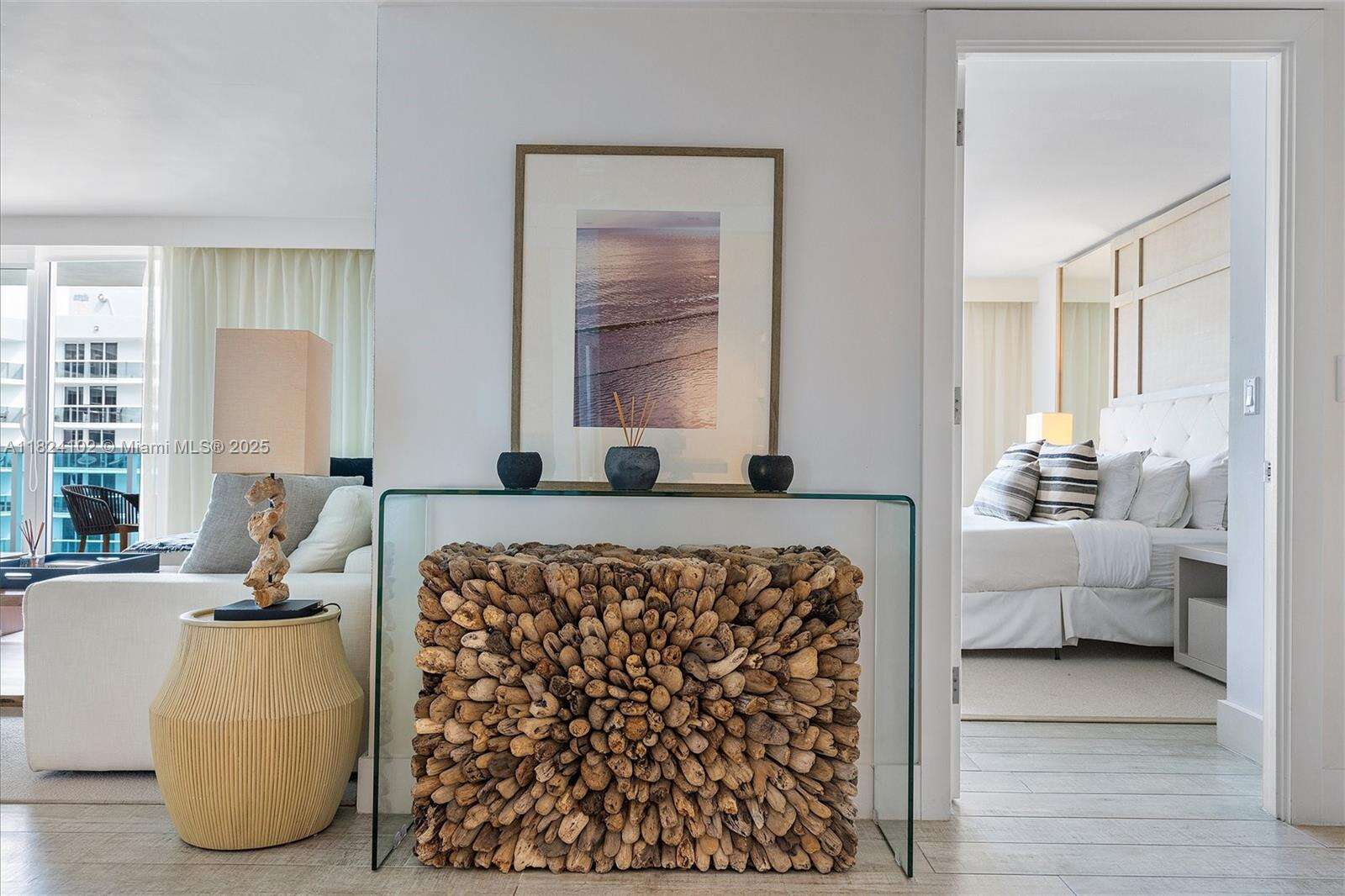 1 Hotel & Homes Unit #1415 | Picture 19