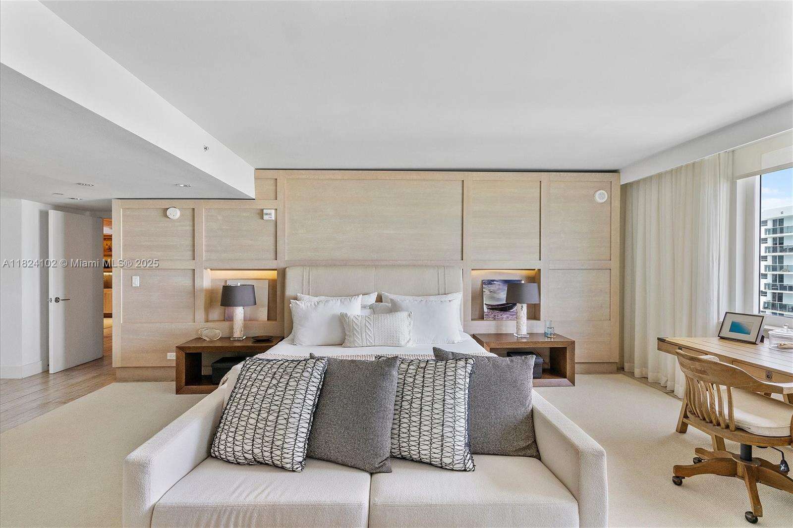 1 Hotel & Homes Unit #1415 | Picture 33