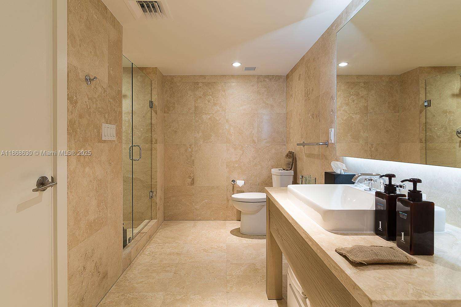 1 Hotel & Homes Unit #1016 | Picture 14