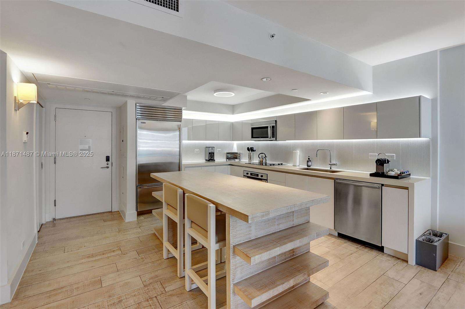 1 Hotel & Homes Unit #1213 | Picture 5