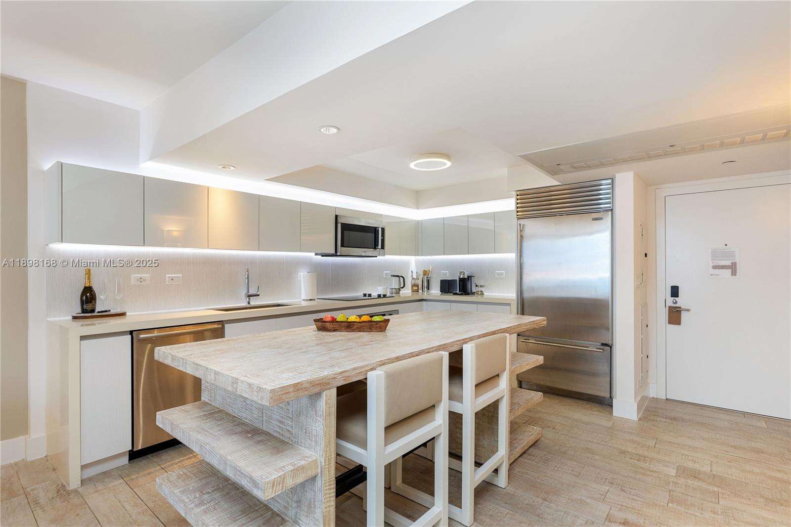 1 Hotel & Homes Unit #1112 | Picture 3