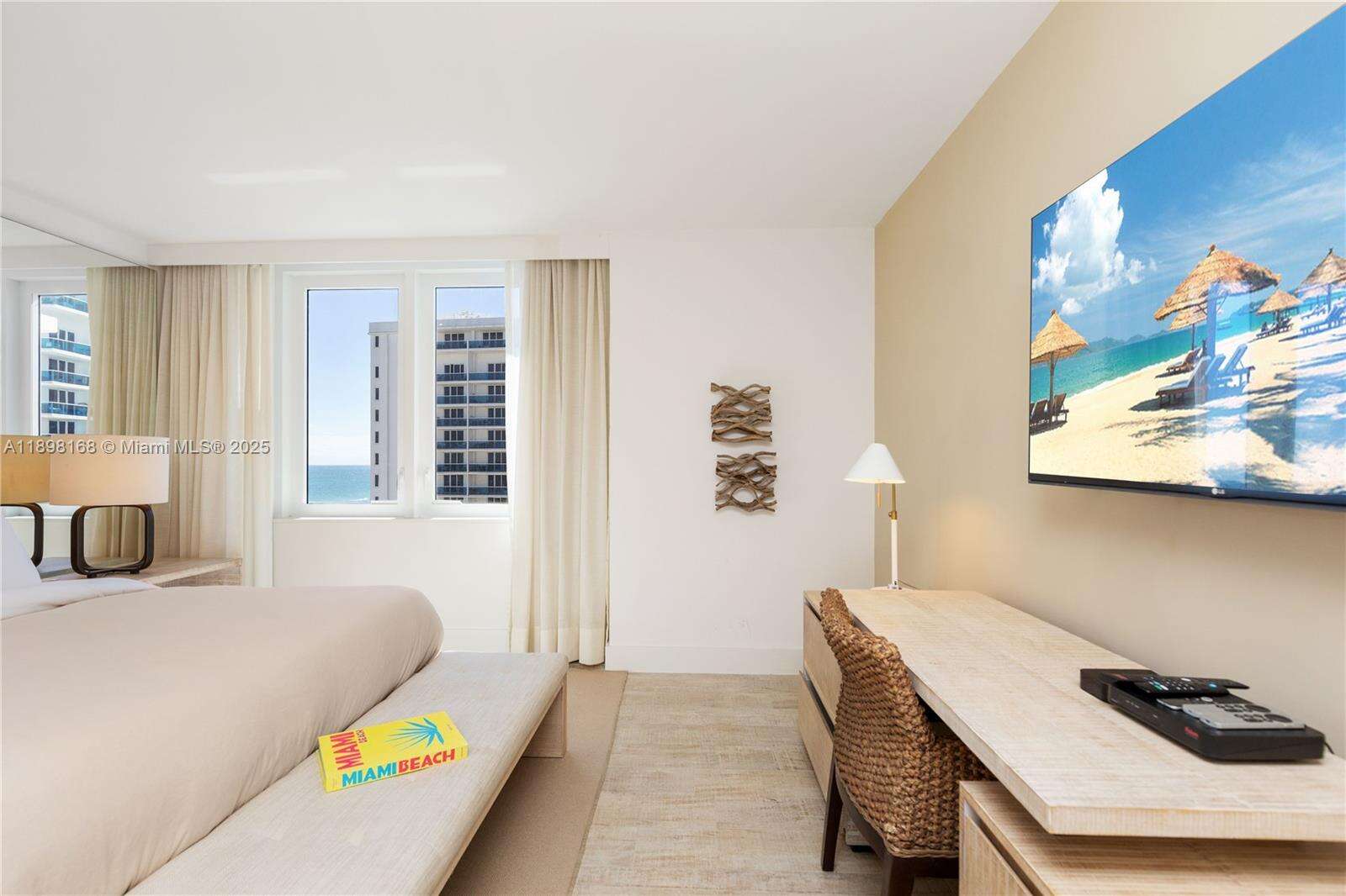 1 Hotel & Homes Unit #1112 | Picture 23