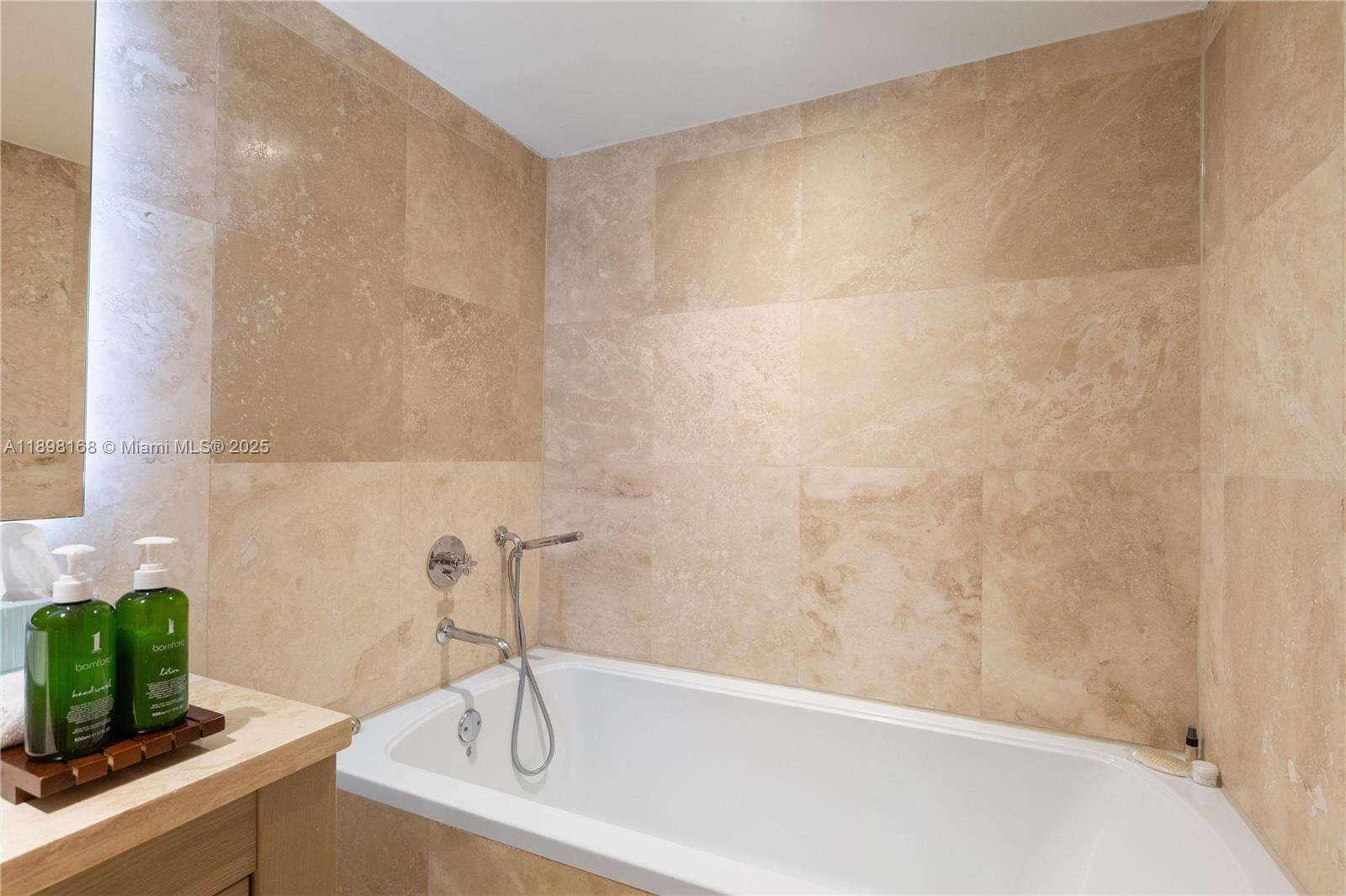 1 Hotel & Homes Unit #1112 | Picture 26