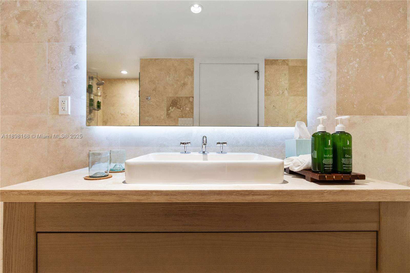 1 Hotel & Homes Unit #1112 | Picture 27