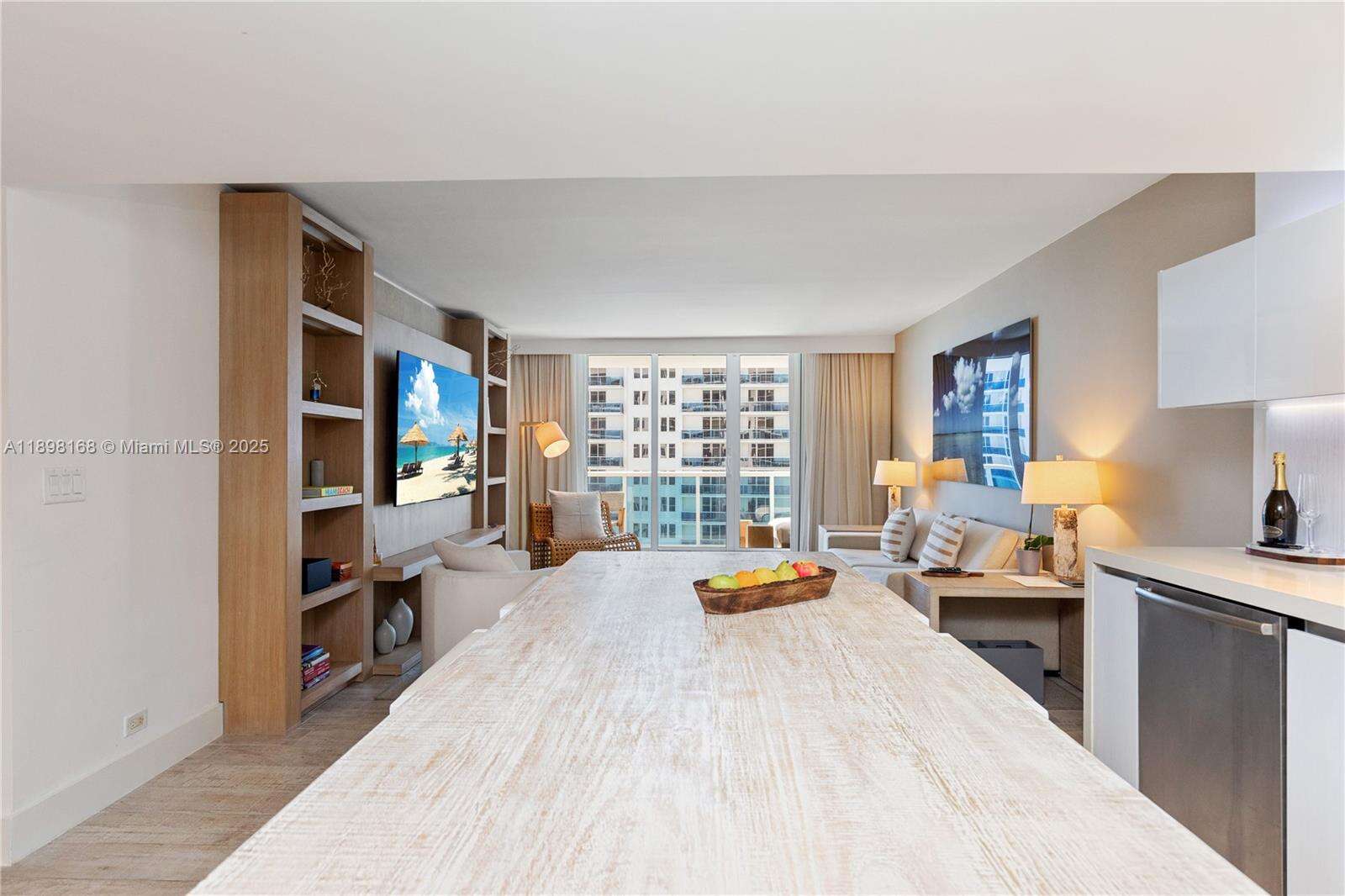 1 Hotel & Homes Unit #1112 | Picture 6