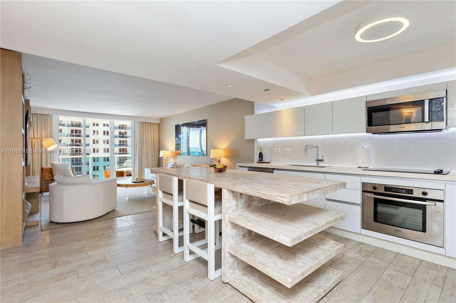 1 Hotel & Homes Unit #1112 | Picture 7