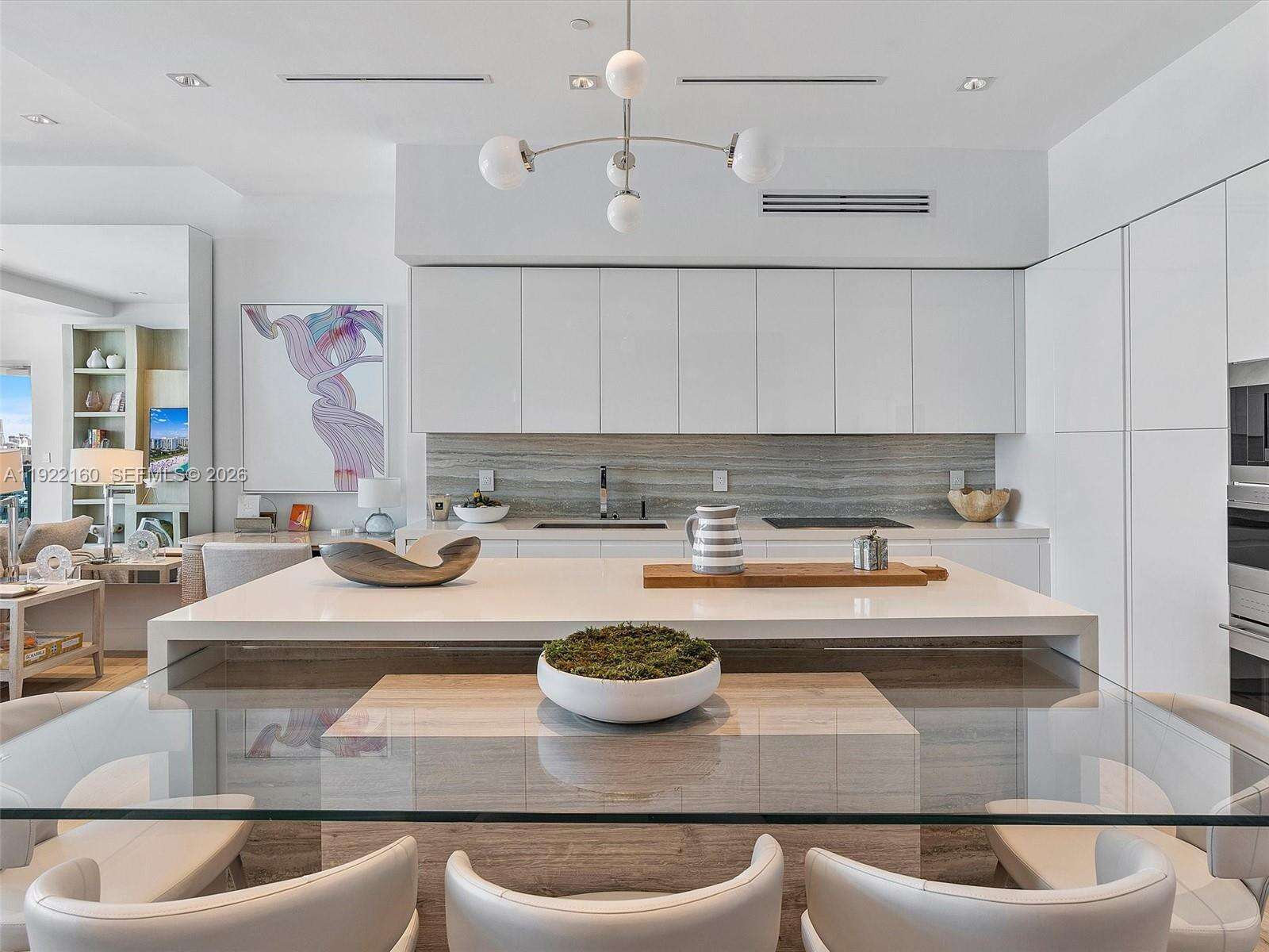 1 Hotel & Homes Unit #PH-1613 | Picture 14