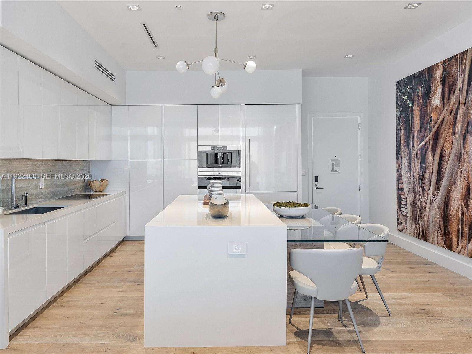 1 Hotel & Homes Unit #PH-1613 | Picture 17