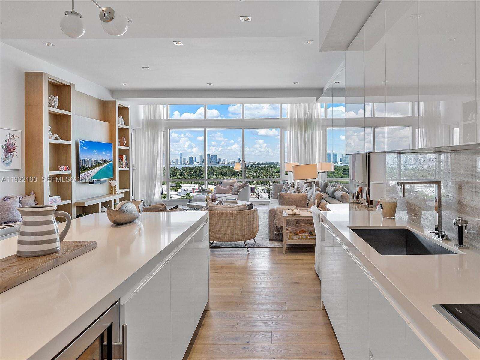 1 Hotel & Homes Unit #PH-1613 | Picture 21