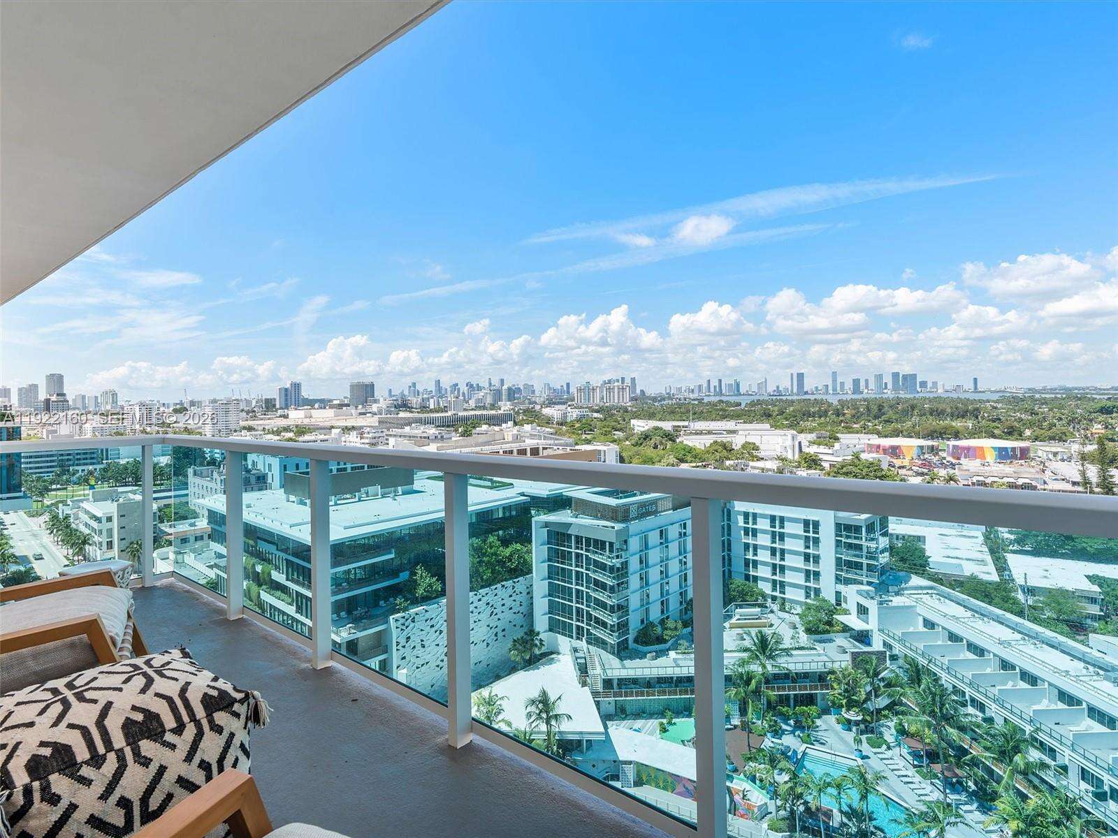 1 Hotel & Homes Unit #PH-1613 | Picture 40