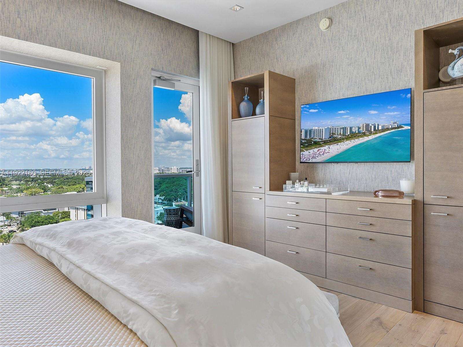 1 Hotel & Homes Unit #PH-1613 | Picture 49