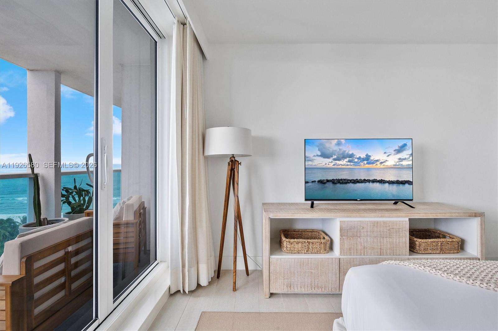 1 Hotel & Homes Unit #1413 | Picture 27