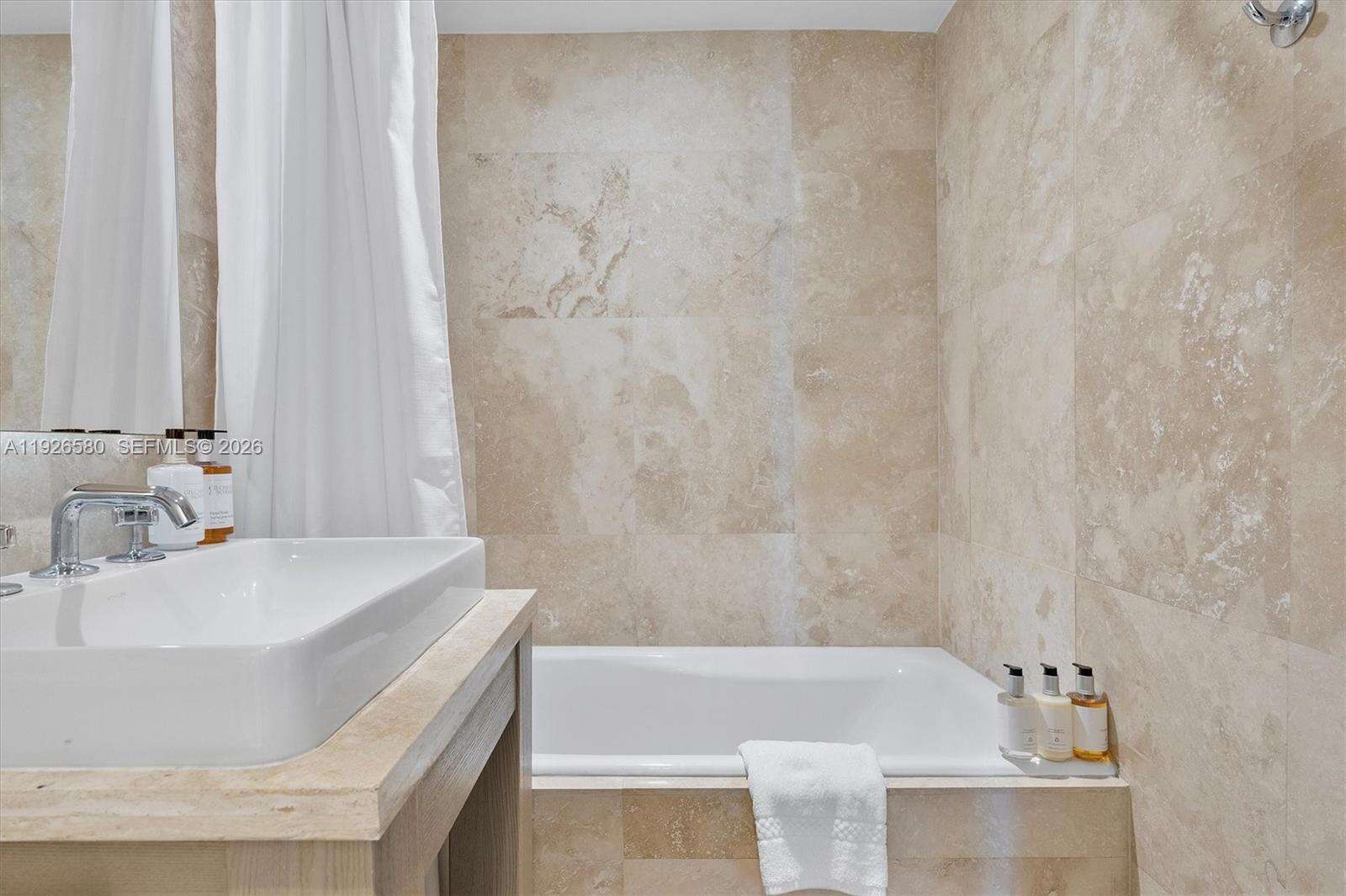 1 Hotel & Homes Unit #1413 | Picture 29