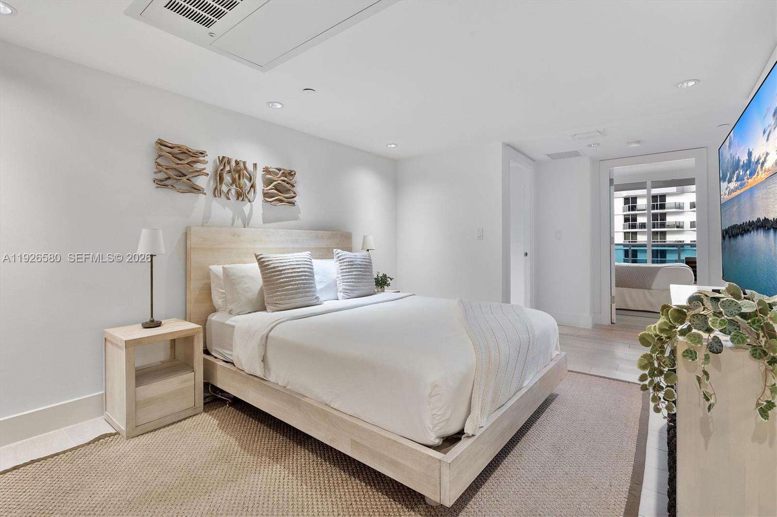 1 Hotel & Homes Unit #1413 | Picture 31