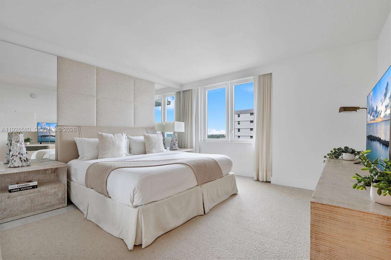 1 Hotel & Homes Unit #1413 | Picture 32