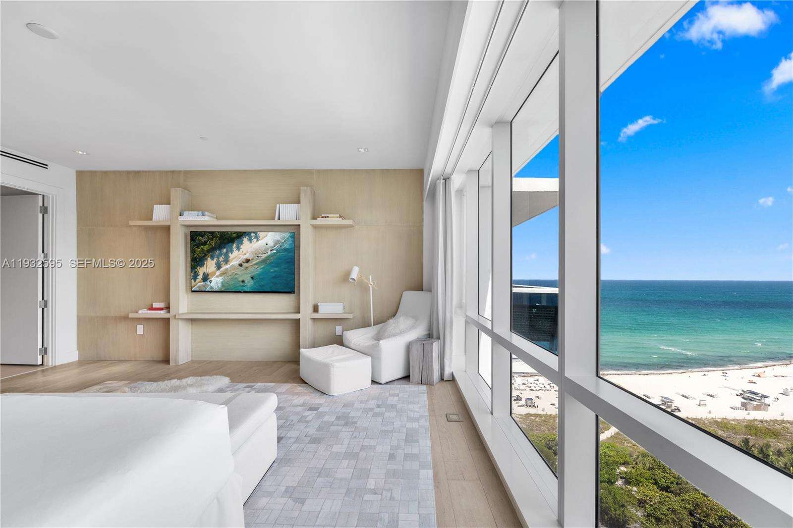 1 Hotel & Homes Unit #PH-1706 | Picture 14