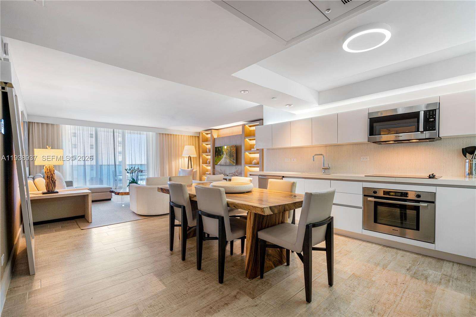 1 Hotel & Homes Unit #1115 | Picture 2