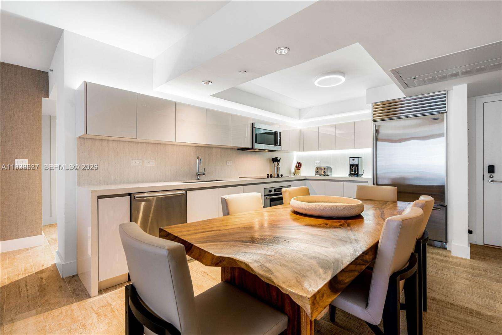 1 Hotel & Homes Unit #1115 | Picture 11