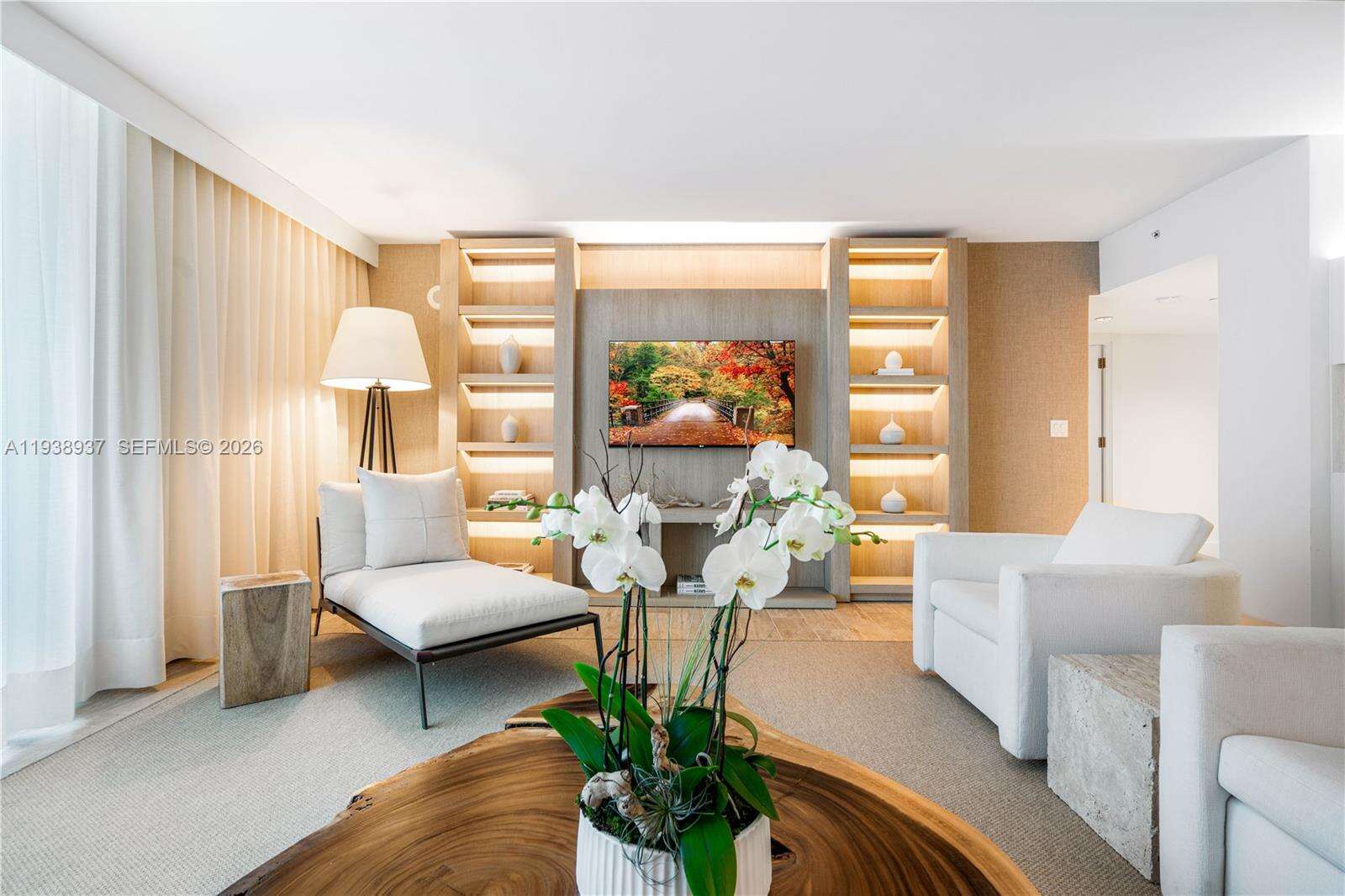 1 Hotel & Homes Unit #1115 | Picture 9