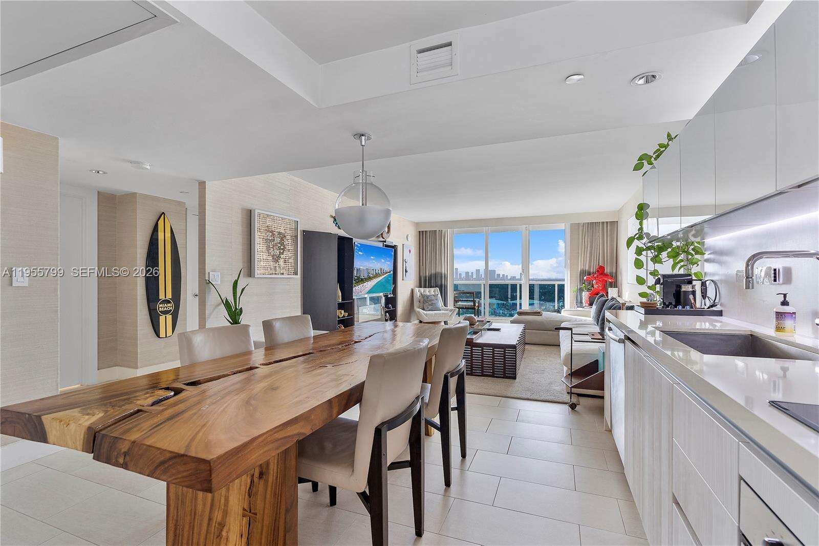 1 Hotel & Homes Unit #1427 | Picture 17