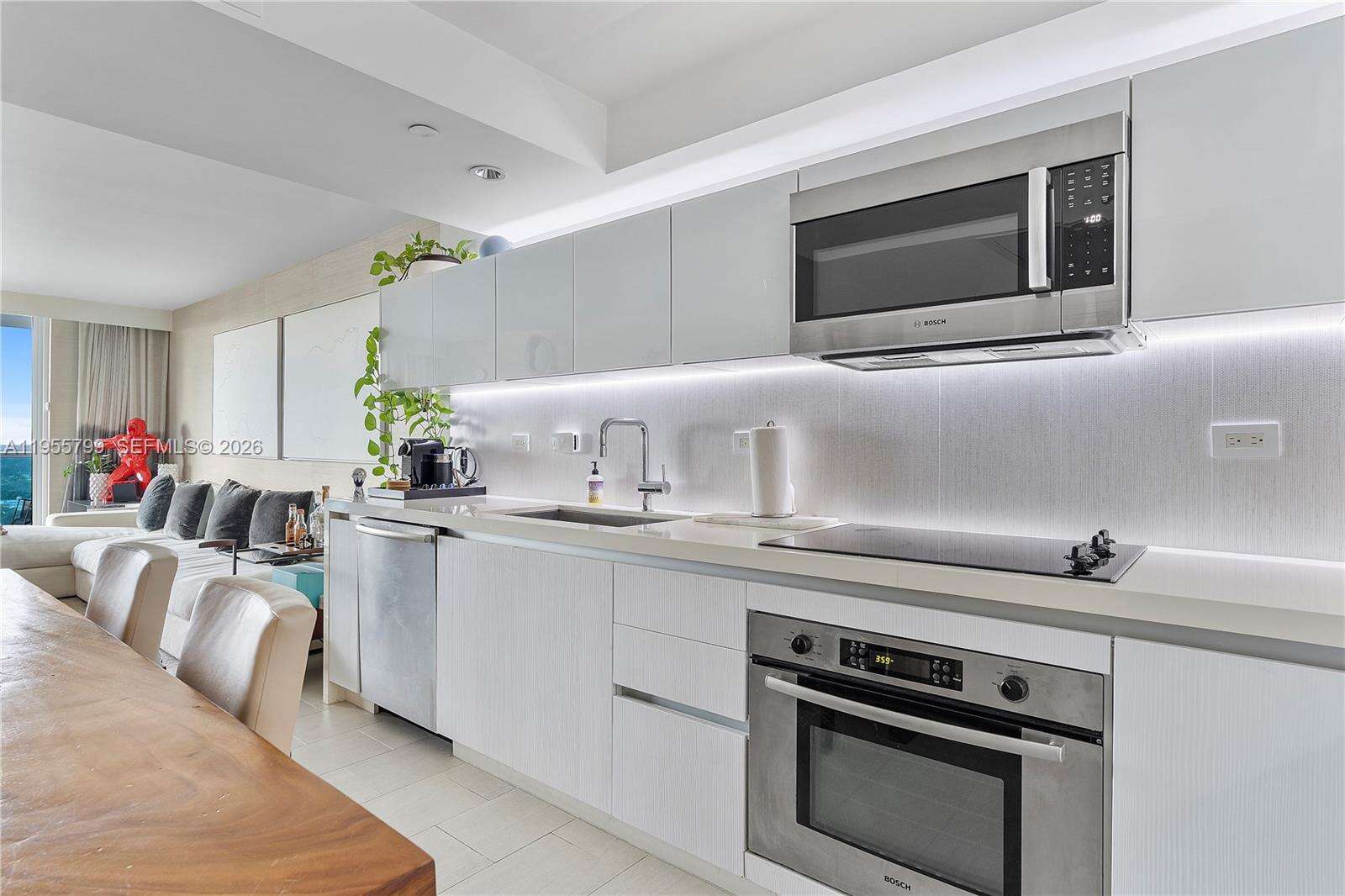 1 Hotel & Homes Unit #1427 | Picture 19