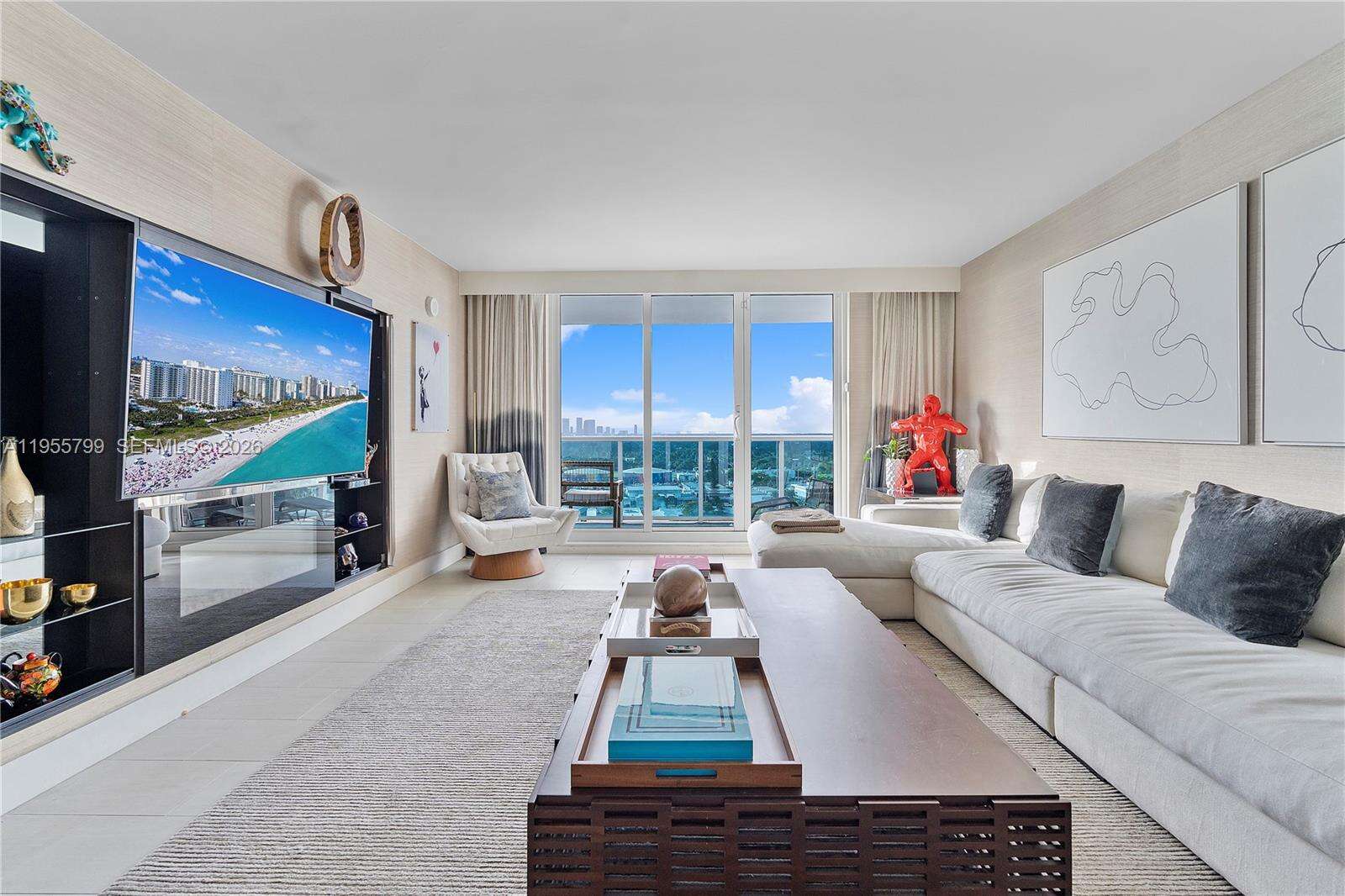 1 Hotel & Homes Unit #1427 | Picture 4