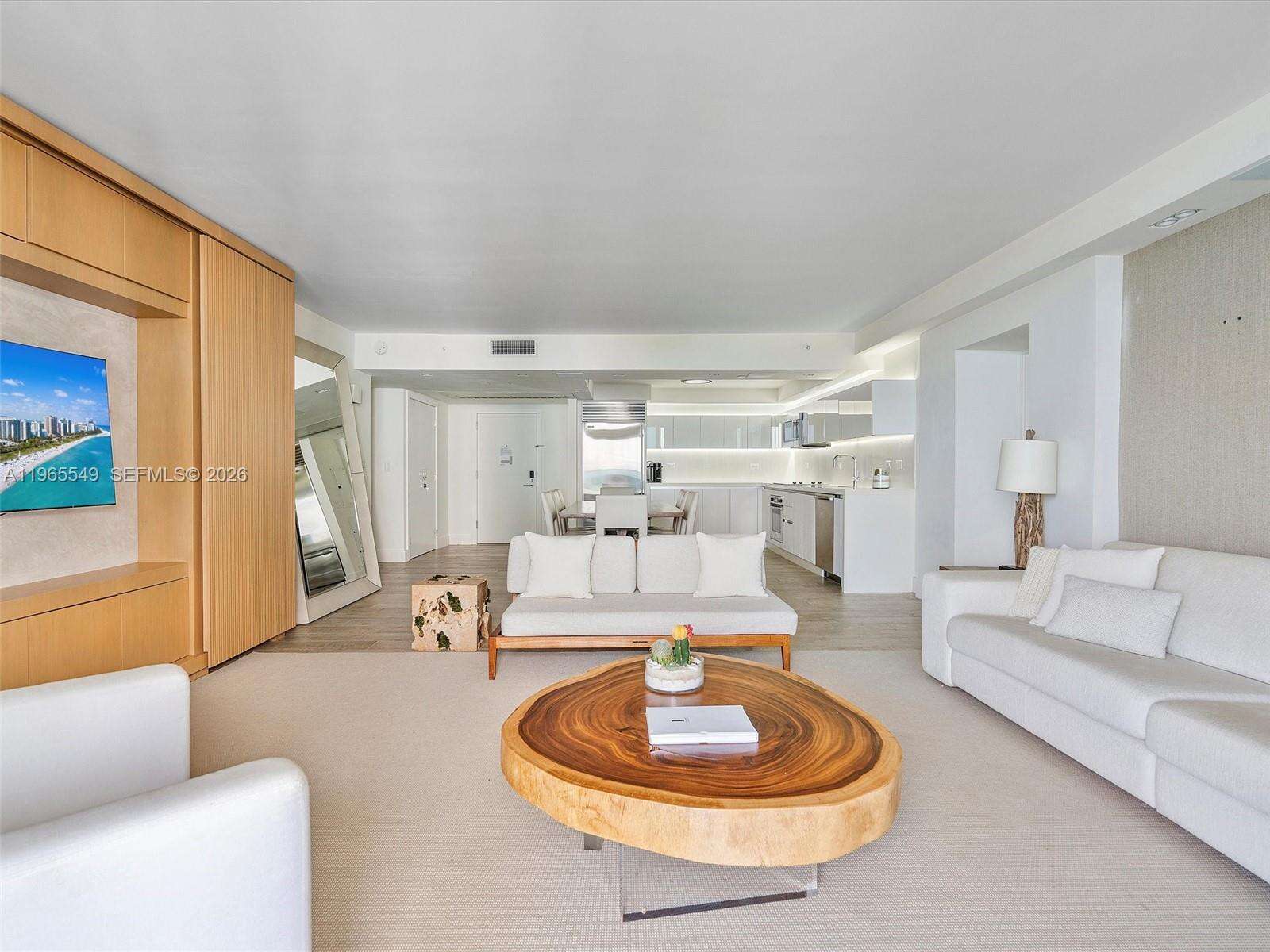 1 Hotel & Homes Unit #1119 | Picture 10