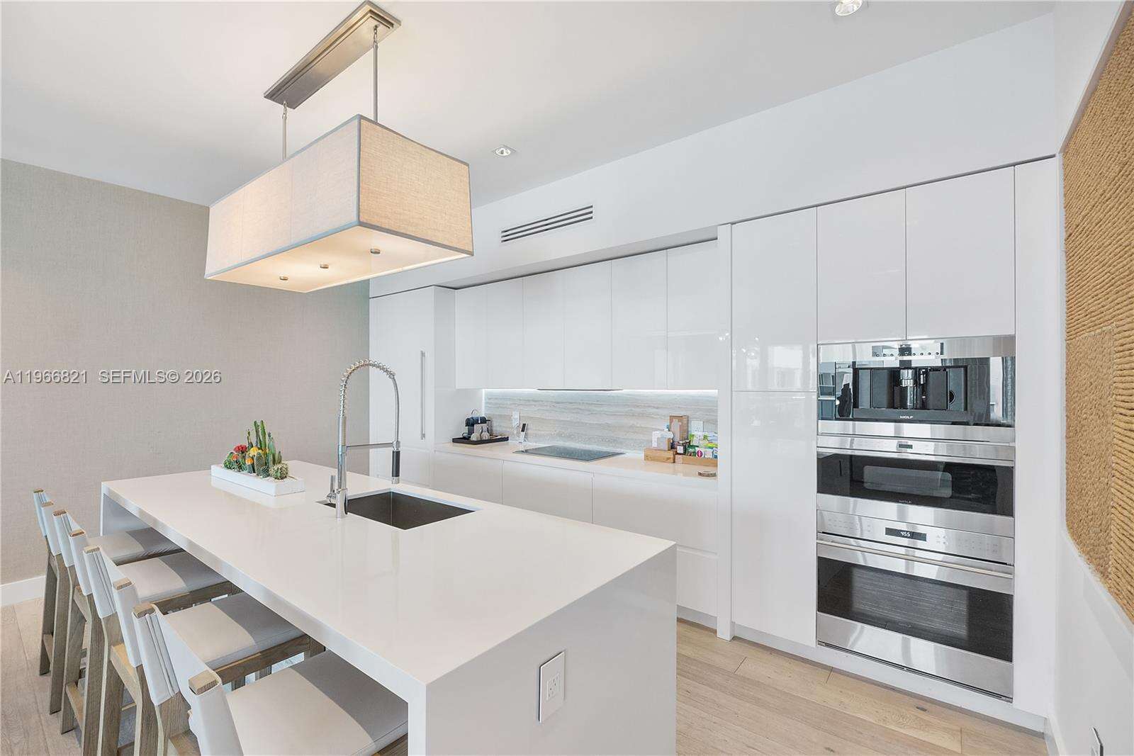 1 Hotel & Homes Unit #PH-1612 | Picture 25