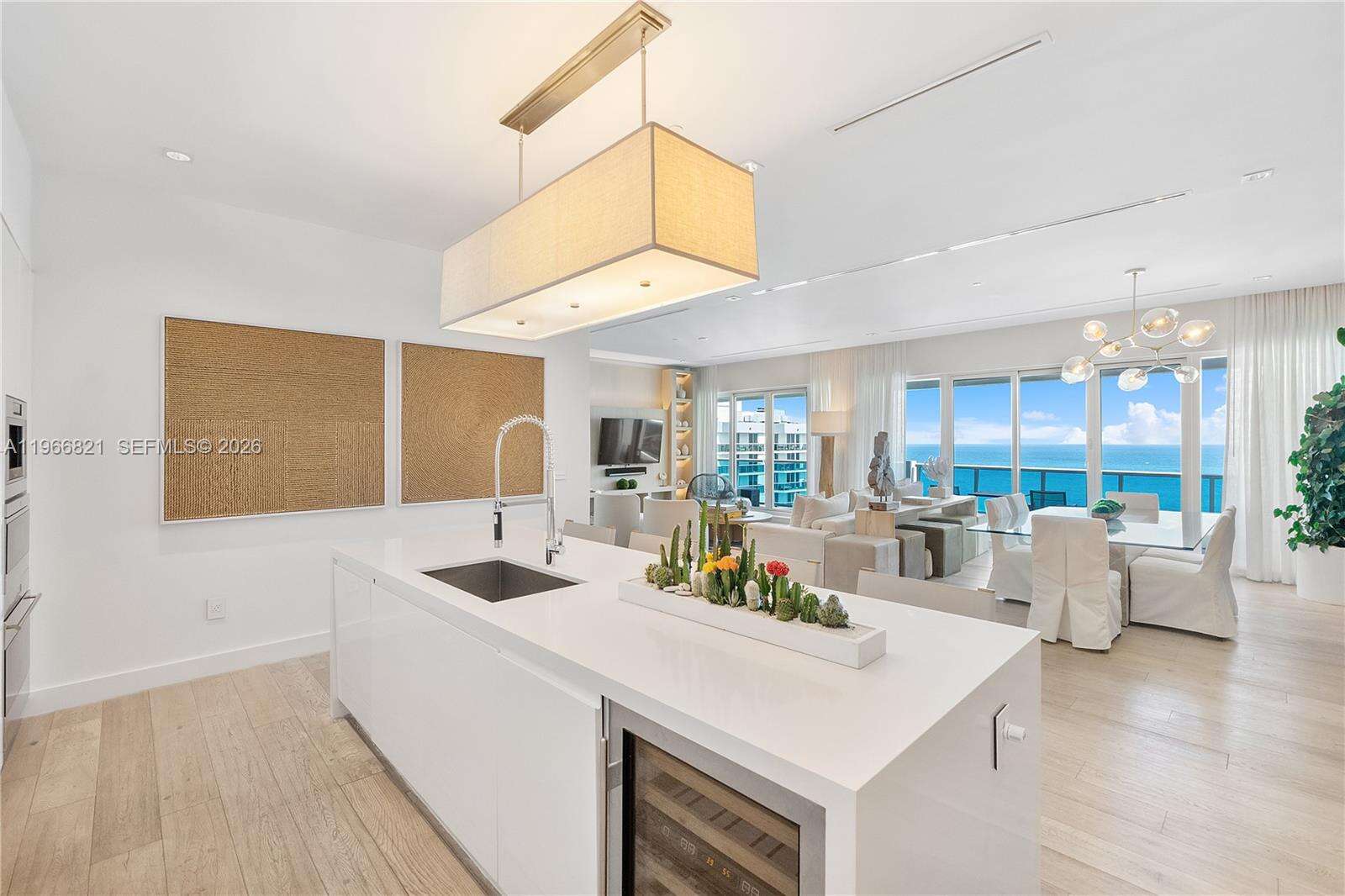 1 Hotel & Homes Unit #PH-1612 | Picture 29