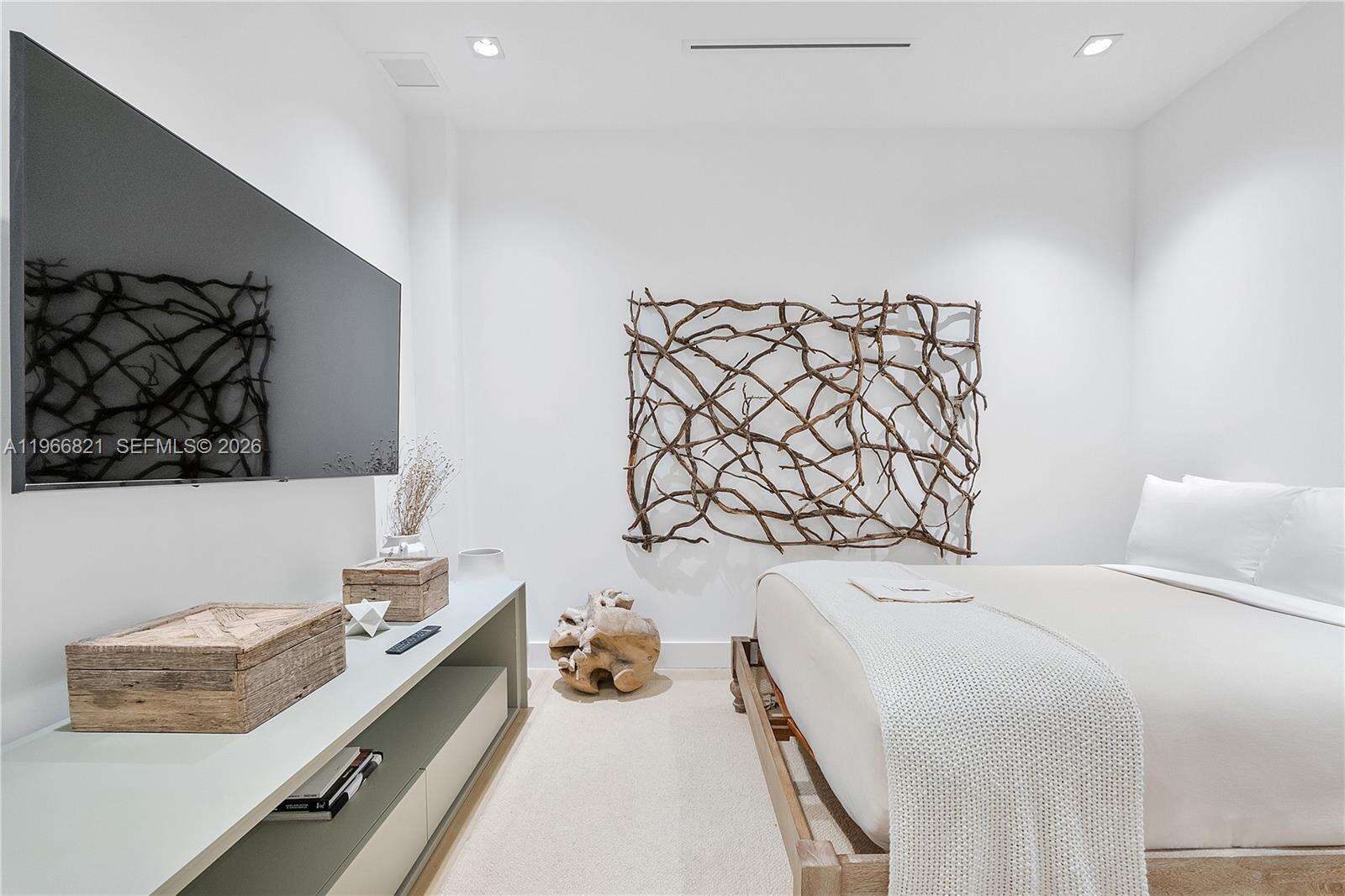 1 Hotel & Homes Unit #PH-1612 | Picture 30