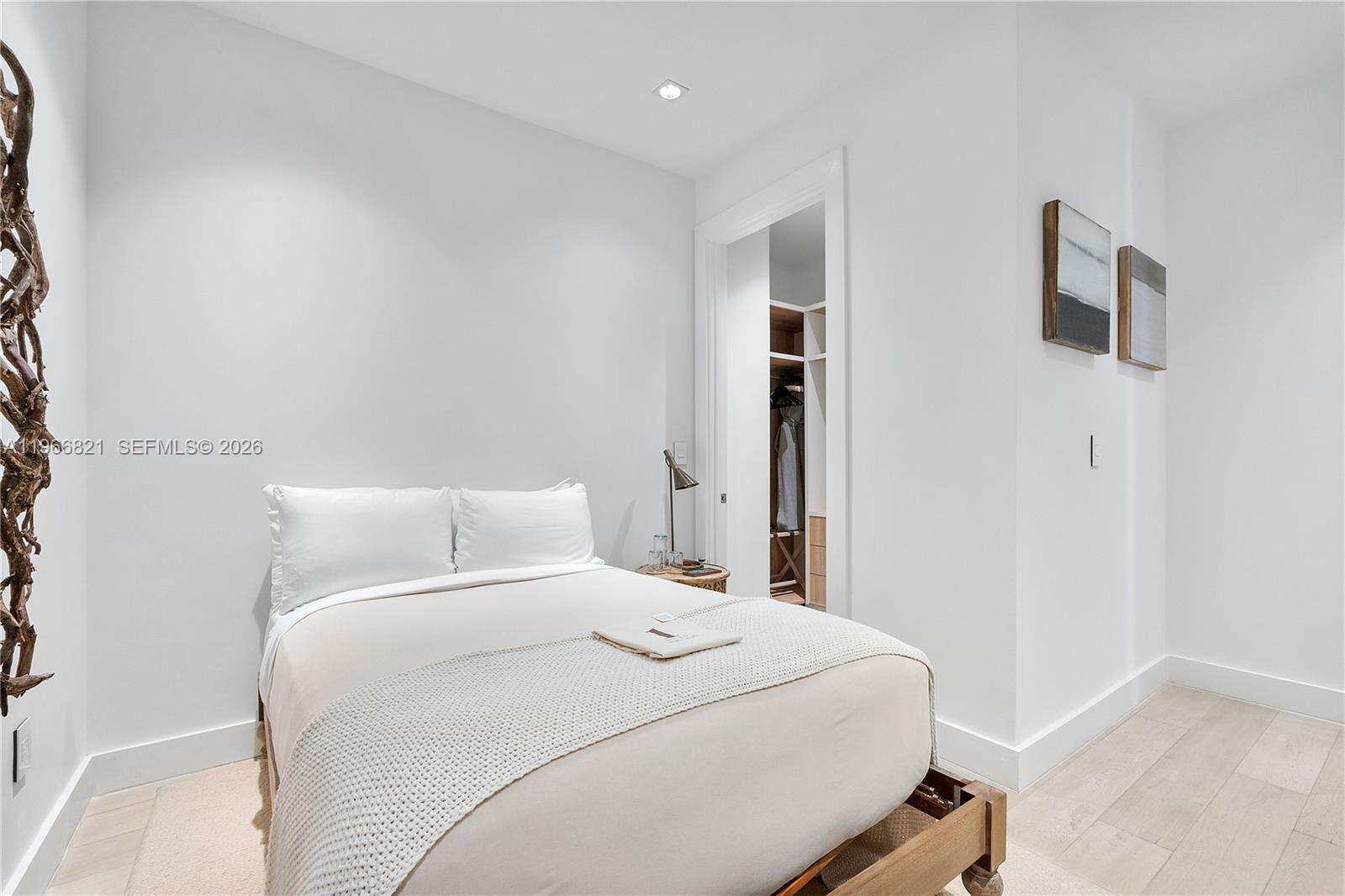 1 Hotel & Homes Unit #PH-1612 | Picture 32