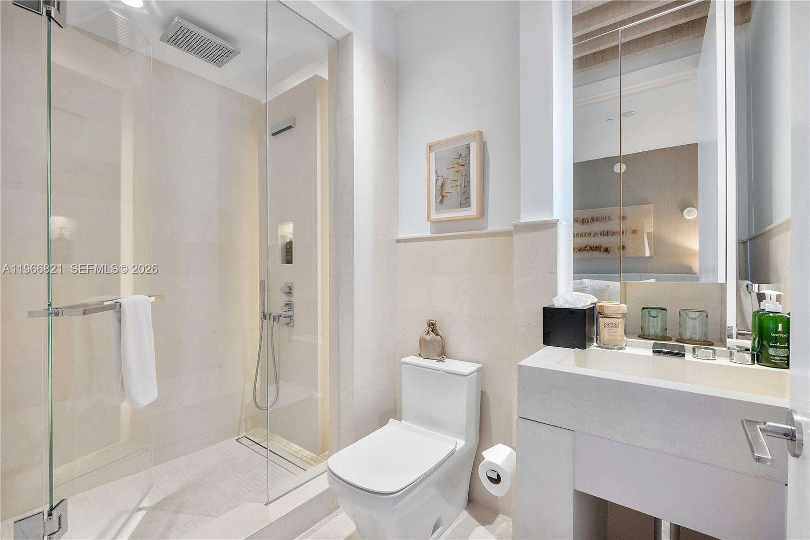 1 Hotel & Homes Unit #PH-1612 | Picture 35