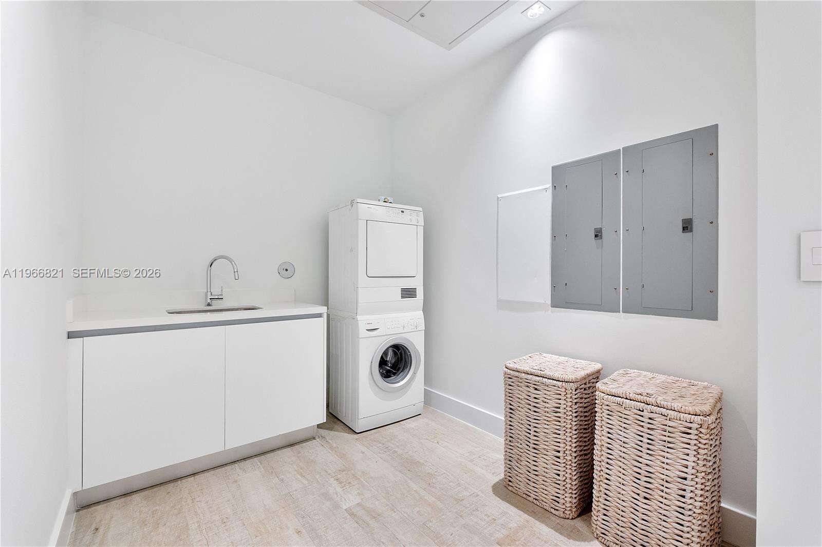 1 Hotel & Homes Unit #PH-1612 | Picture 42