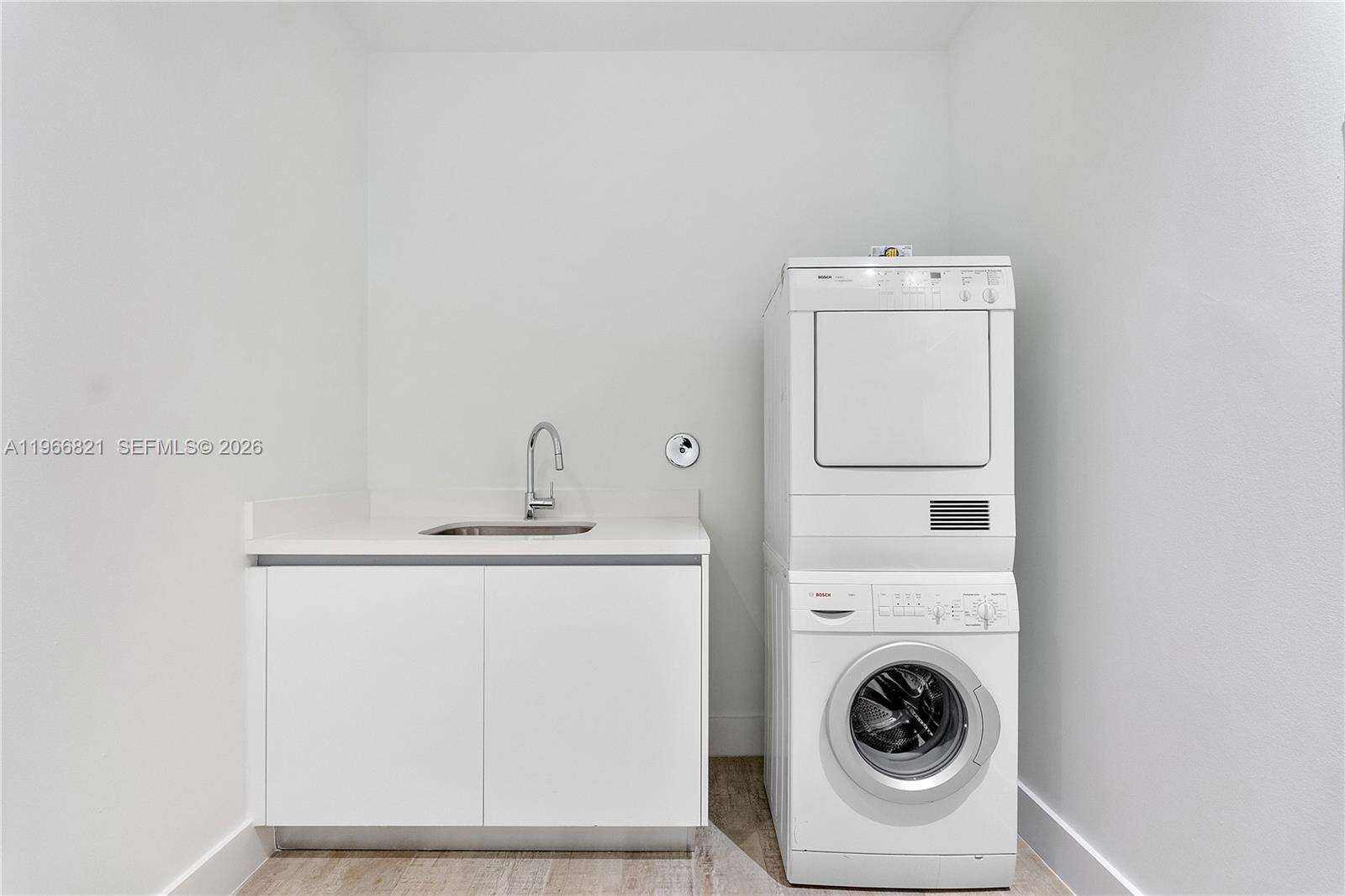 1 Hotel & Homes Unit #PH-1612 | Picture 43