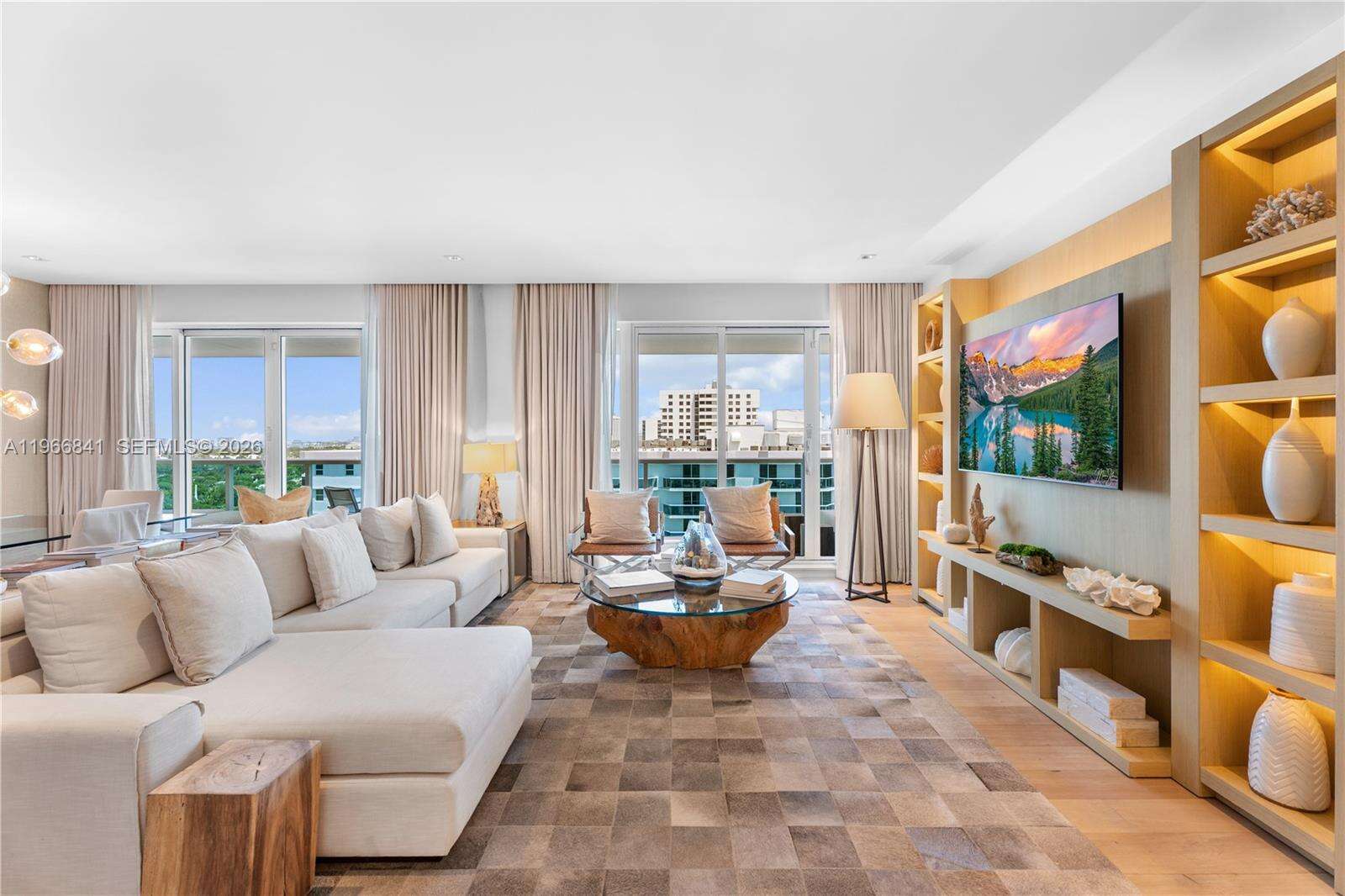 1 Hotel & Homes Unit #PH-1705 | Picture 4