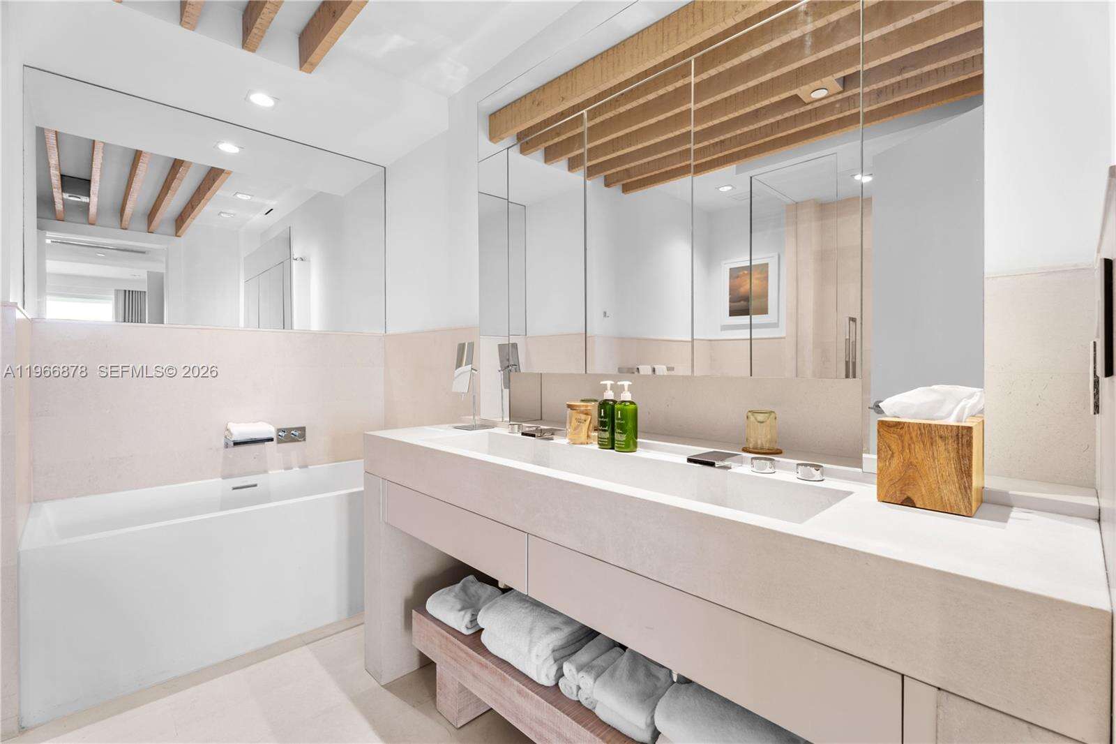 1 Hotel & Homes Unit #PH-1703 | Picture 12