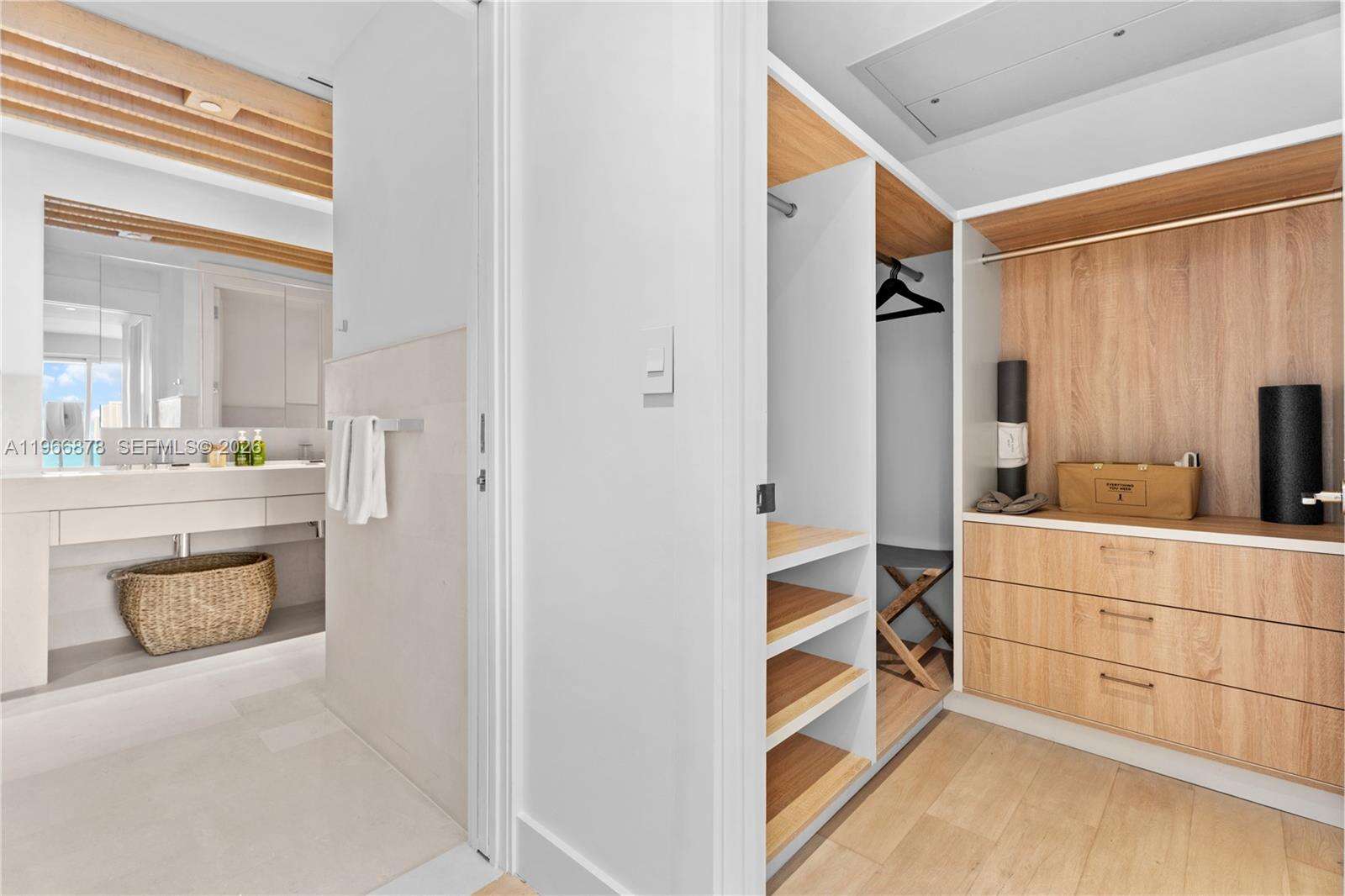 1 Hotel & Homes Unit #PH-1703 | Picture 13