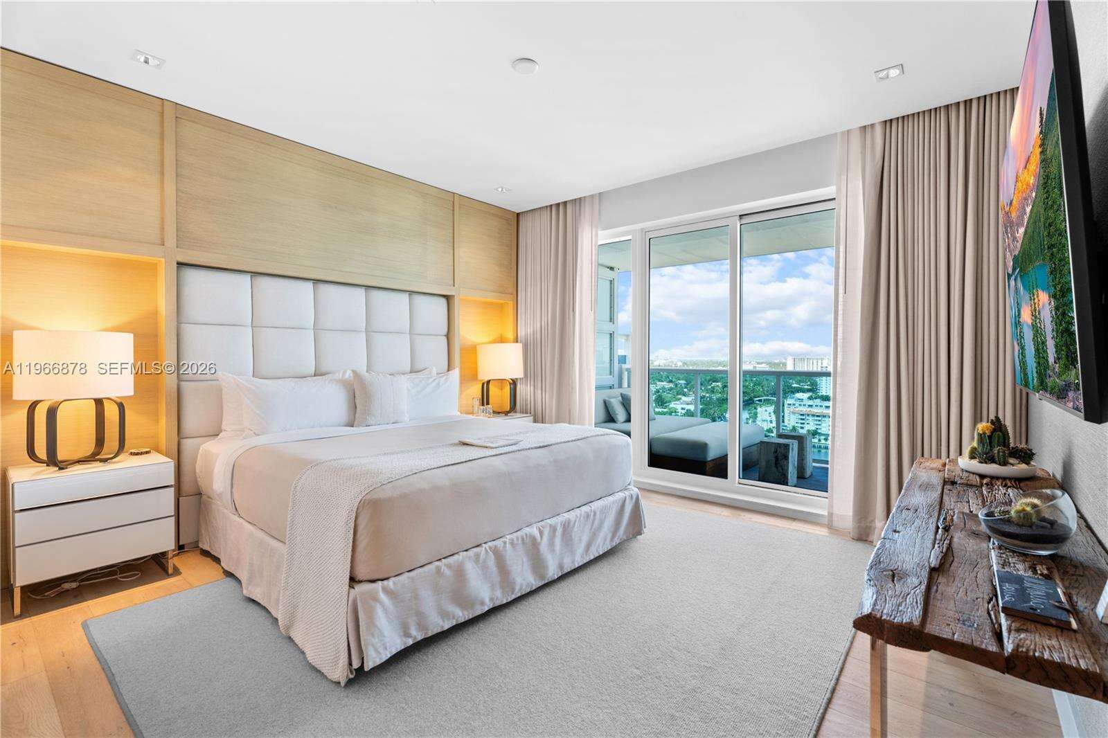 1 Hotel & Homes Unit #PH-1703 | Picture 17