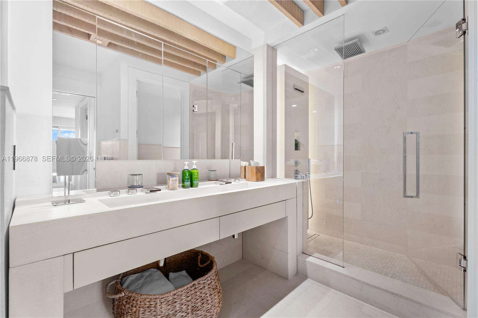 1 Hotel & Homes Unit #PH-1703 | Picture 18