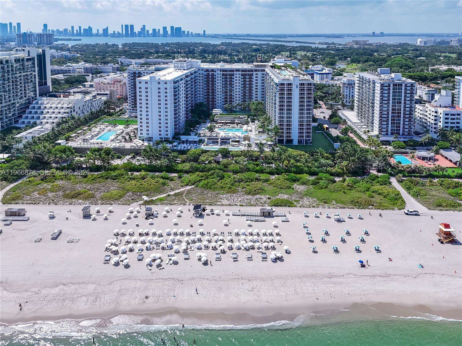 1 Hotel & Homes Unit #PH-1703 | Picture 24