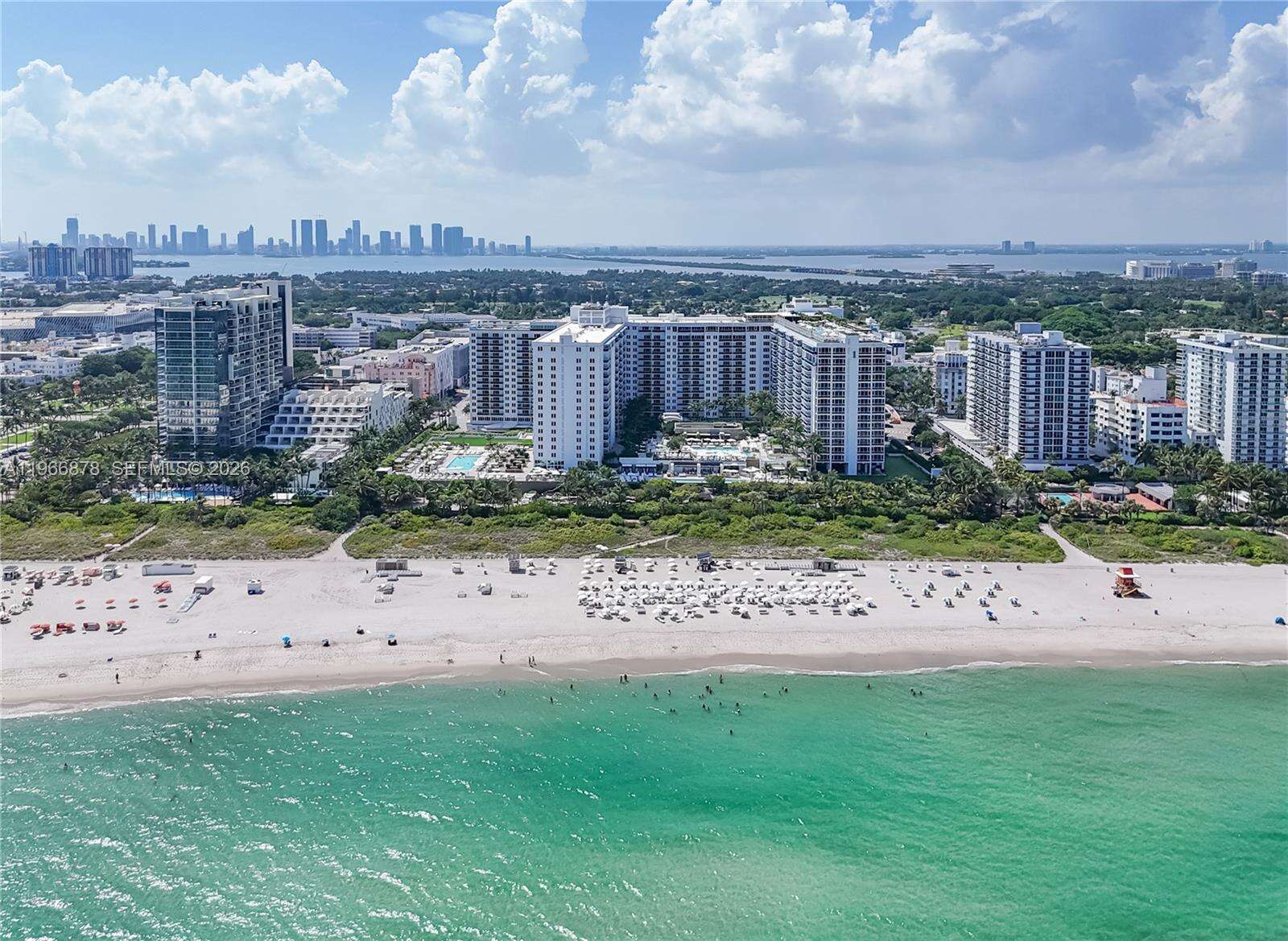 1 Hotel & Homes Unit #PH-1703 | Picture 25