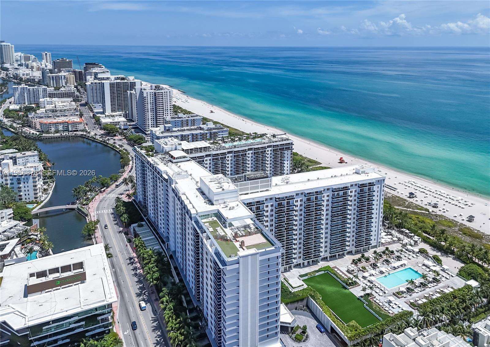 1 Hotel & Homes Unit #PH-1703 | Picture 28