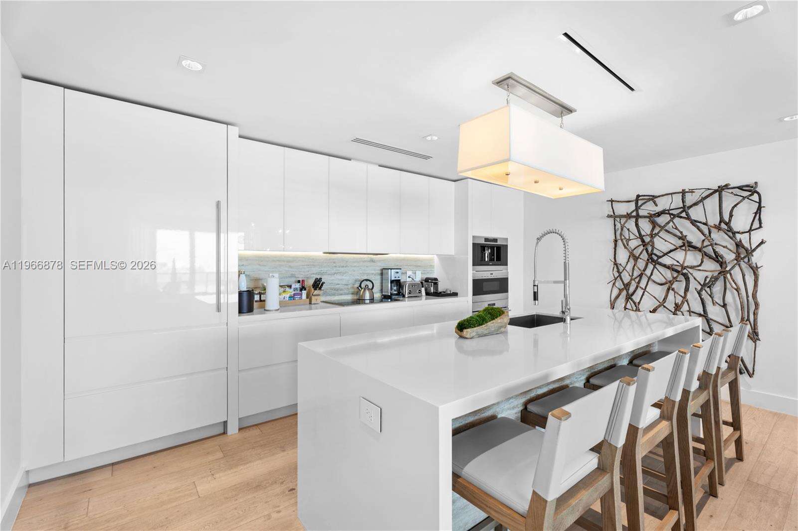 1 Hotel & Homes Unit #PH-1703 | Picture 9