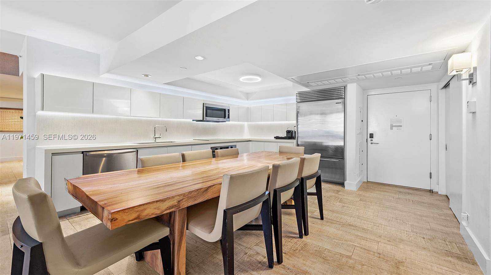 1 Hotel & Homes Unit #904 | Picture 7