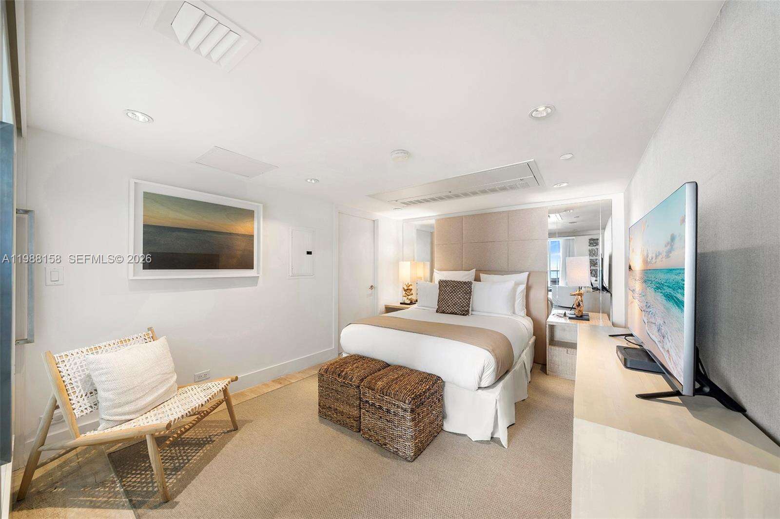 1 Hotel & Homes Unit #1040 | Picture 12