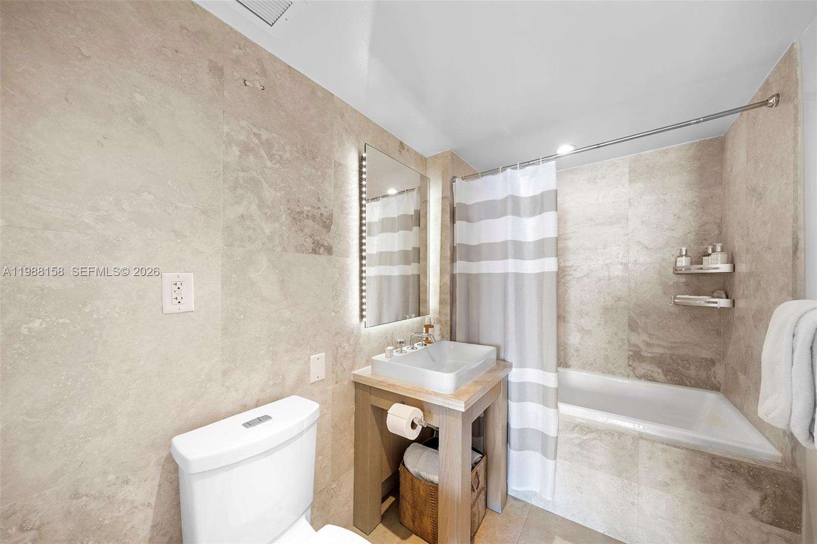 1 Hotel & Homes Unit #1040 | Picture 16