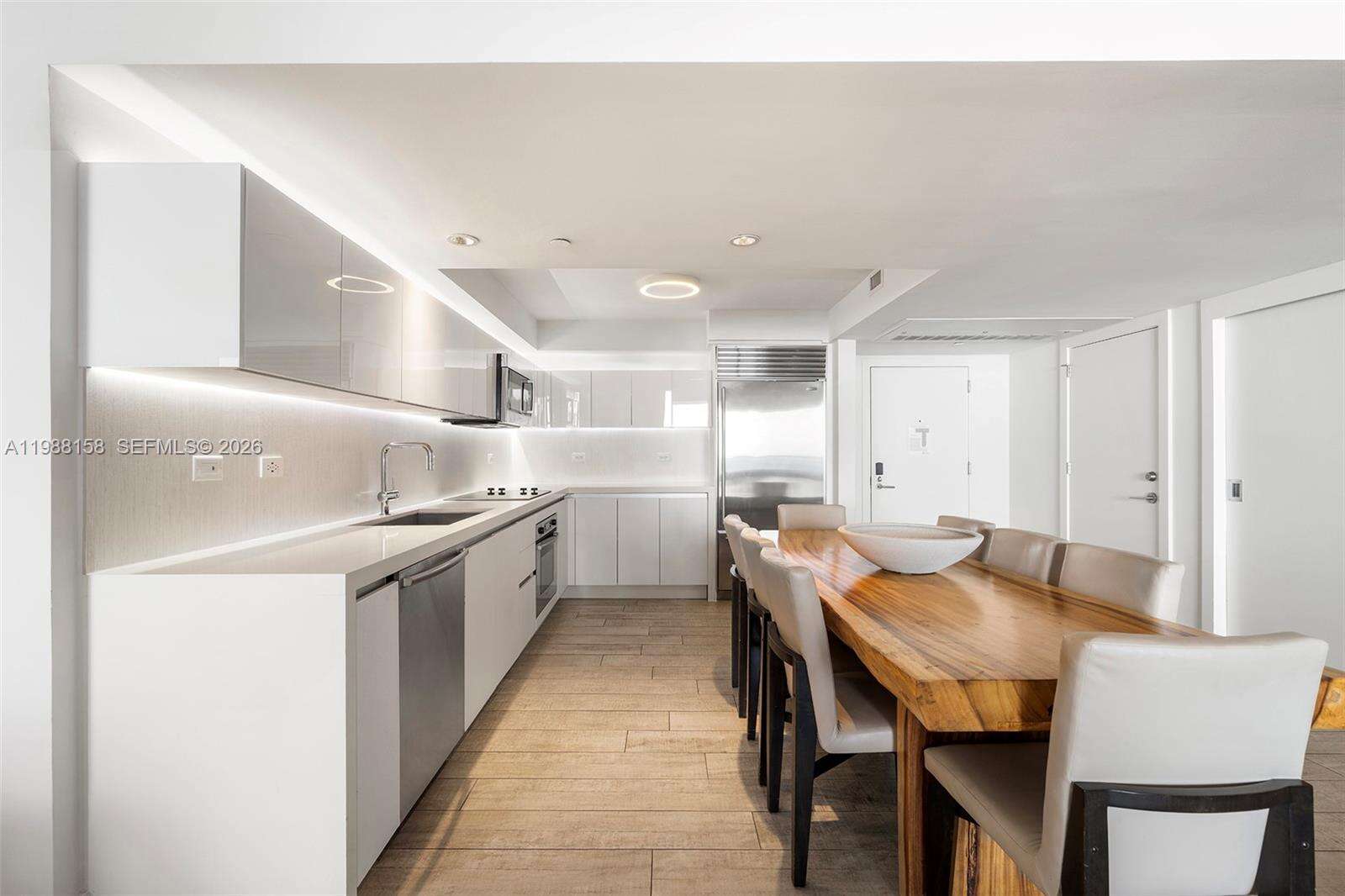 1 Hotel & Homes Unit #1040 | Picture 8